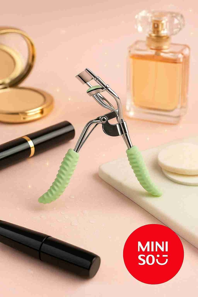Fascinating Eyes Eyelash Curler